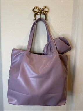 Neiman Marcus Beauty Event Lilac Simple Tote Bag with Pouch